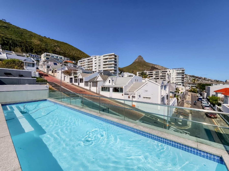 2 Bedroom Property for Sale in Sea Point Western Cape